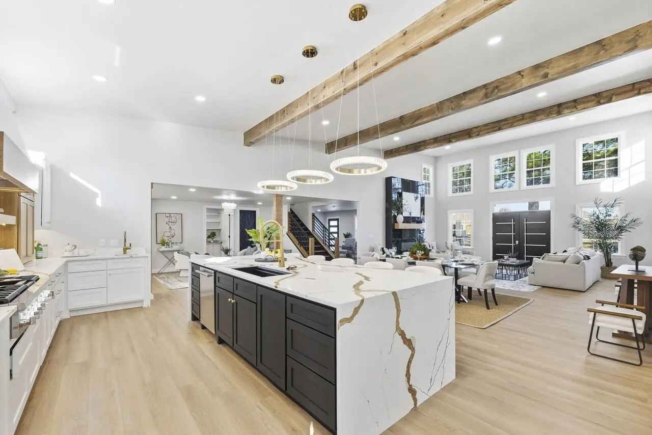Dixieland Estate